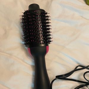 Revlon one step volumizer hair dryer